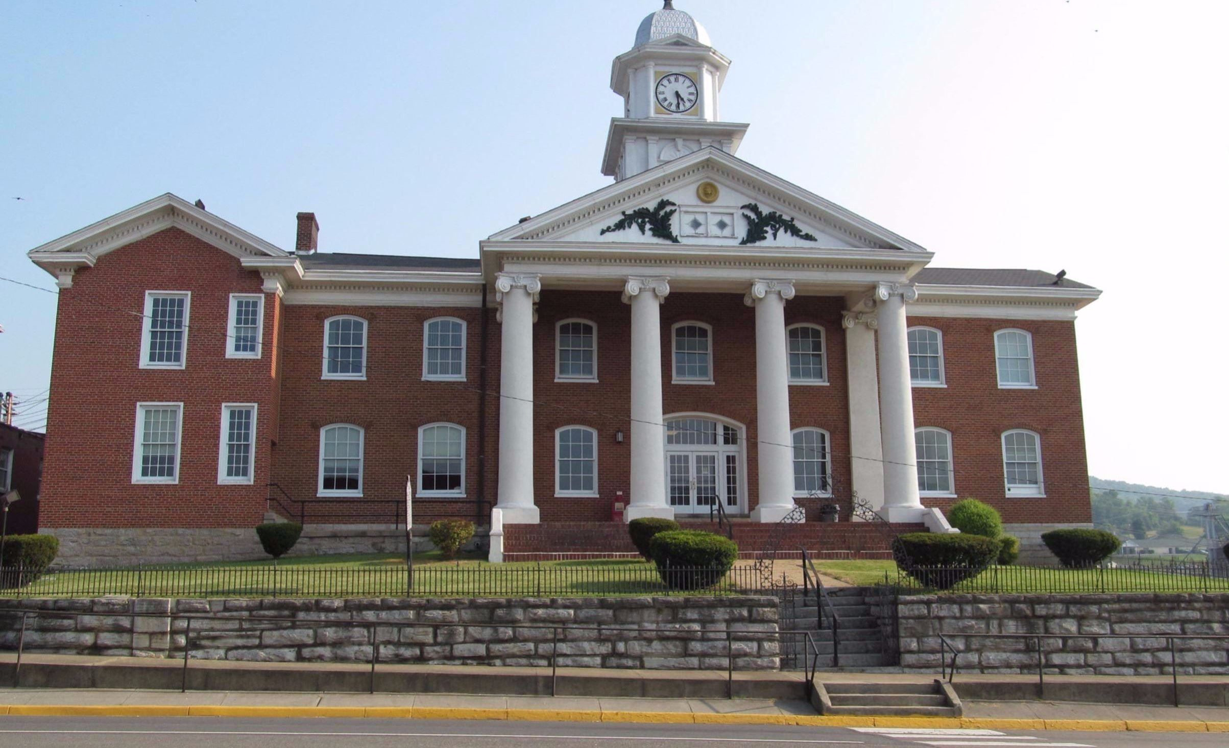 Russell County Courthouse